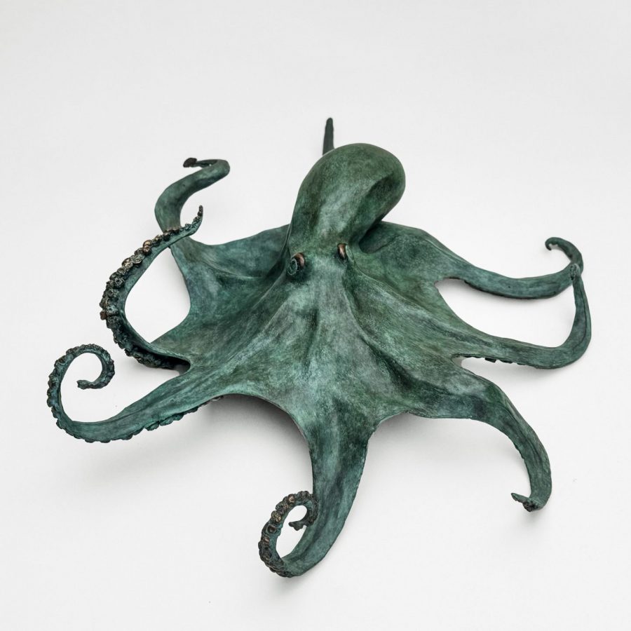 Scupture en bronze patine verte Bernard Frigière animal animaux marin marine galerie d'art rouen l'art des marines